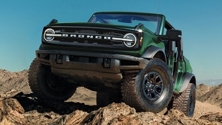 Ford Bronco Outer Banks with Sasquatch Package Primary